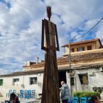 Γλυπτό Κοντοβράκη στην ψαραγορά της Αίγινας