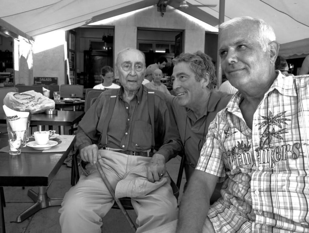 ΑΙΑΚΕΙΟΝ: Η ιστορία μιας οικογένειας που ταυτίστηκε με την Αίγινα 13 ΑΙΑΚΕΙΟΝ: Η ιστορία μιας οικογένειας που ταυτίστηκε με την Αίγινα 13